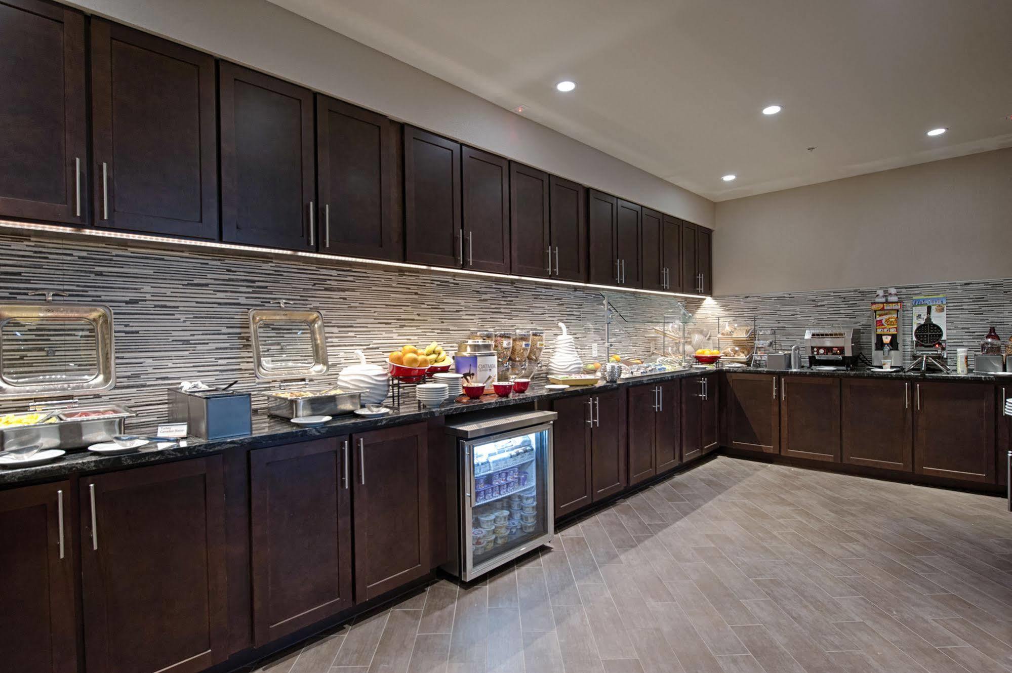 Residence Inn By Marriott Boston Logan Airport/Челсі Екстер'єр фото
