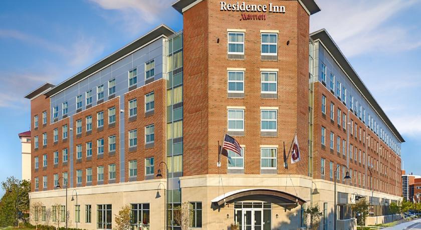 Residence Inn By Marriott Boston Logan Airport/Челсі Екстер'єр фото